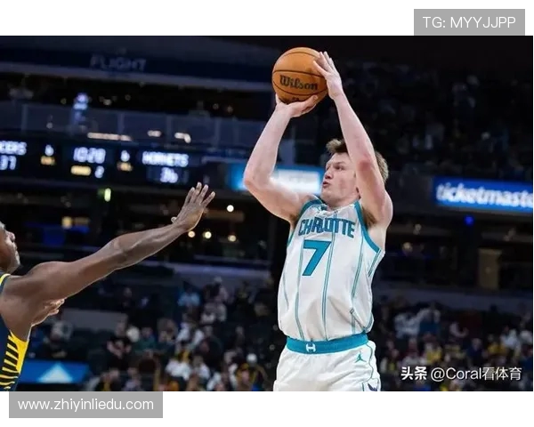 新秀季三分球纪录即将被打破基根穆雷领跑克尼佩尔紧随其后